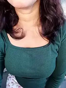 Ishani_Baby from StripChat is Freechat