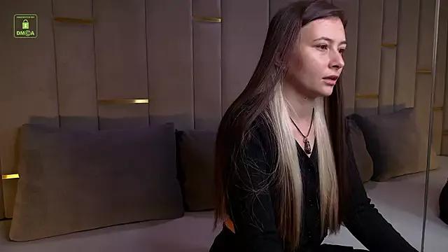 Ishtar_Divine from StripChat is Freechat