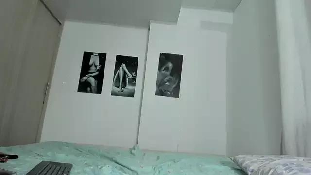 Entertain your itch for girls livestreamers with our collection of stunning models, skilled in the art of temptation and delight.