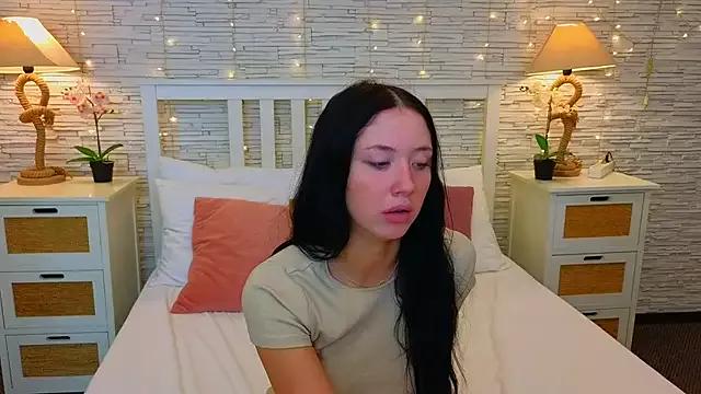 Ivanna__Rose from StripChat is Freechat