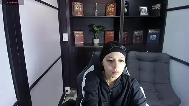 IvonnePrince_ from StripChat is Freechat