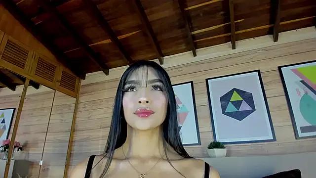 IzzyWild from StripChat