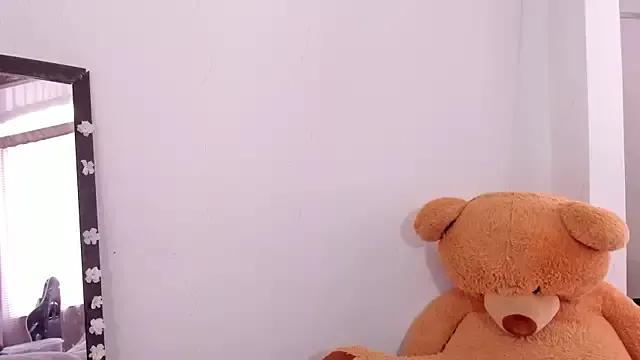 JanneKim from StripChat is Freechat