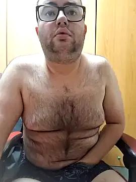 Javier_bear from StripChat is Freechat