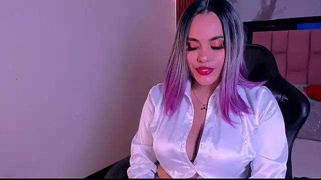 Entertain your itch for girls livestreamers with our collection of stunning models, skilled in the art of temptation and delight.