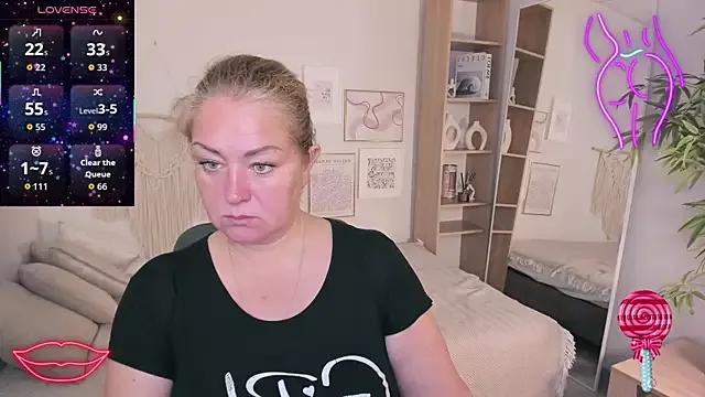 JenniferLight from StripChat is Freechat