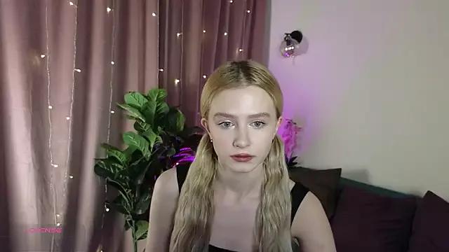 Entertain your itch for girls livestreamers with our collection of stunning models, skilled in the art of temptation and delight.