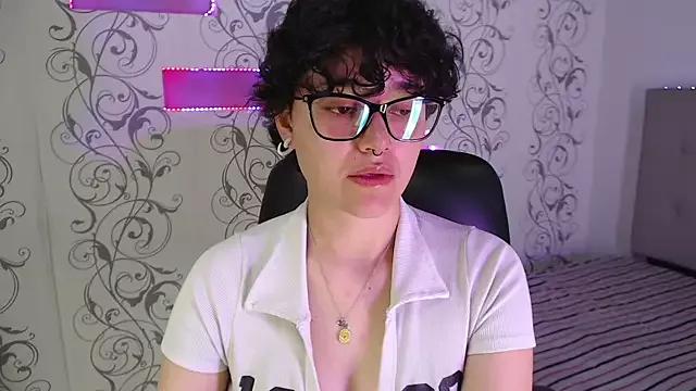 jeroharper from StripChat is Freechat
