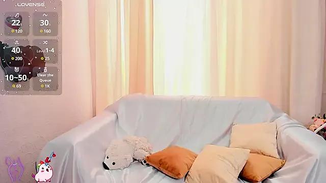 jessica_tiny from StripChat