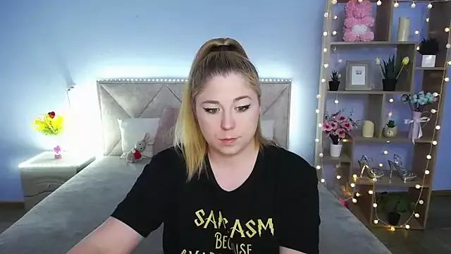 Entertain your itch for girls livestreamers with our collection of stunning models, skilled in the art of temptation and delight.
