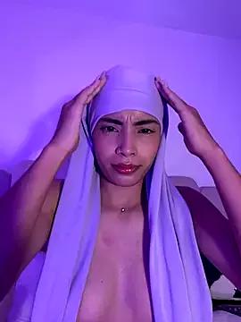 jhalila from StripChat is Freechat