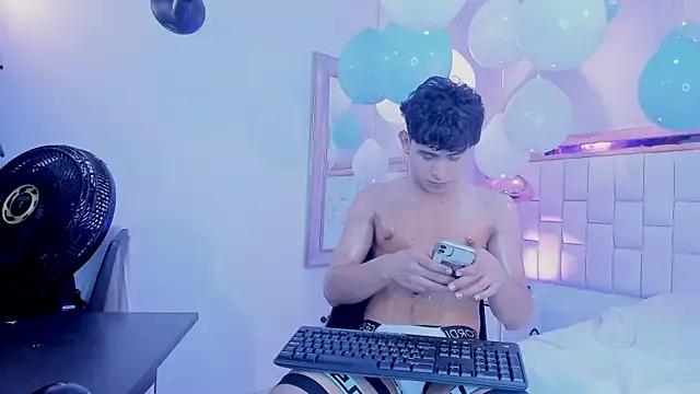 Entertain your itch for girls livestreamers with our collection of stunning models, skilled in the art of temptation and delight.