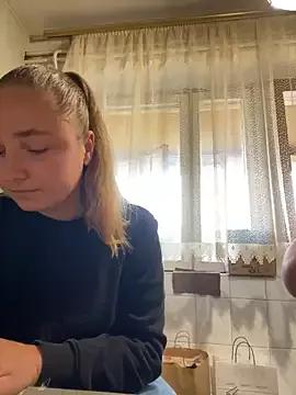 Joannakiss from StripChat is Freechat