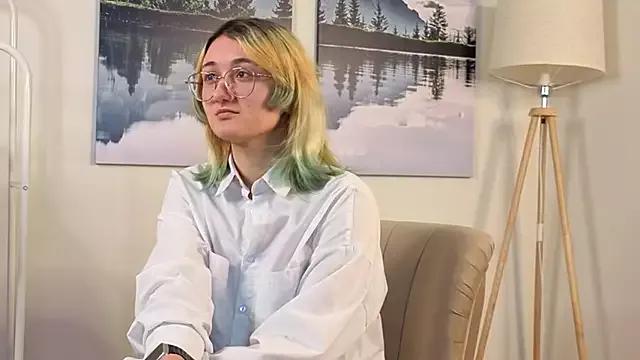 JoannieDrissel from StripChat is Freechat