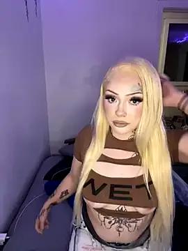 Entertain your itch for girls livestreamers with our collection of stunning models, skilled in the art of temptation and delight.