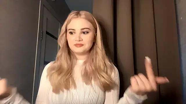 JolieAlto from StripChat is Freechat