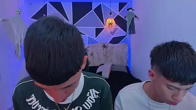 Entertain your itch for girls livestreamers with our collection of stunning models, skilled in the art of temptation and delight.