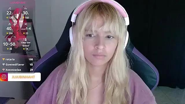 jujubinhahot from StripChat
