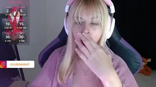 jujubinhahot from StripChat