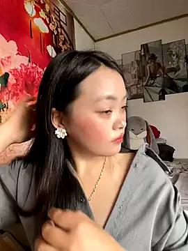 Julia-Elsa from StripChat is Freechat