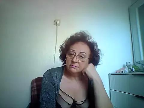 Julia54391 from StripChat is Freechat