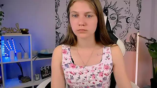 JuliaMurre from StripChat is Freechat