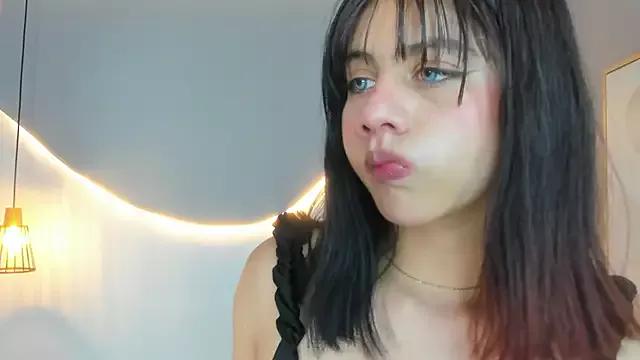Julieth_brown_ from StripChat is Freechat
