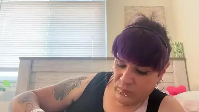 Julietserenity from StripChat is Freechat