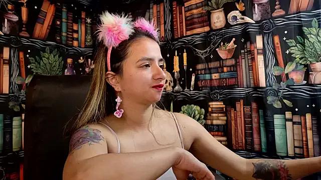 Entertain your itch for girls livestreamers with our collection of stunning models, skilled in the art of temptation and delight.