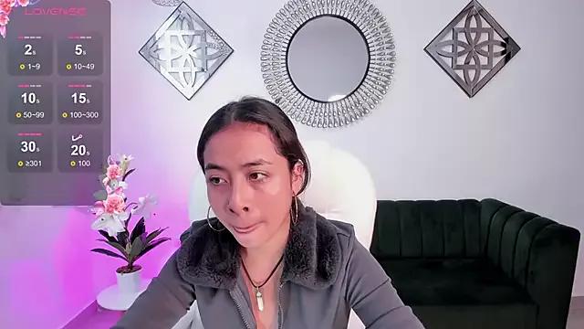 July_Adams from StripChat is Freechat