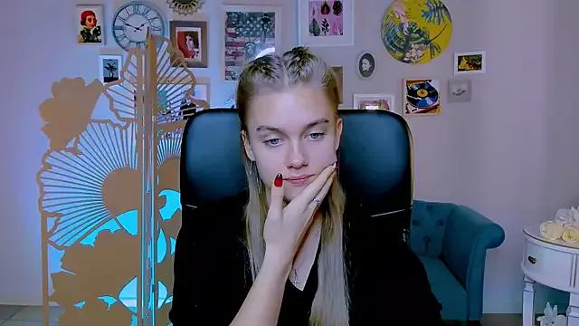 Entertain your itch for girls livestreamers with our collection of stunning models, skilled in the art of temptation and delight.