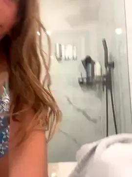 jungleangel from StripChat is Freechat