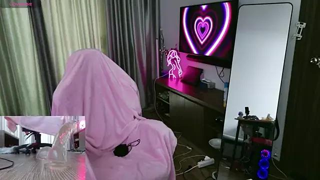 JustAngel77 from StripChat is Freechat