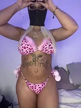 Entertain your itch for girls livestreamers with our collection of stunning models, skilled in the art of temptation and delight.