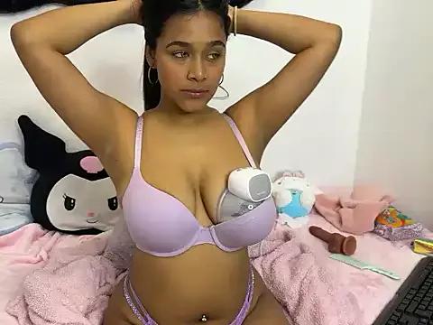 Kamila_Groty from StripChat is Freechat