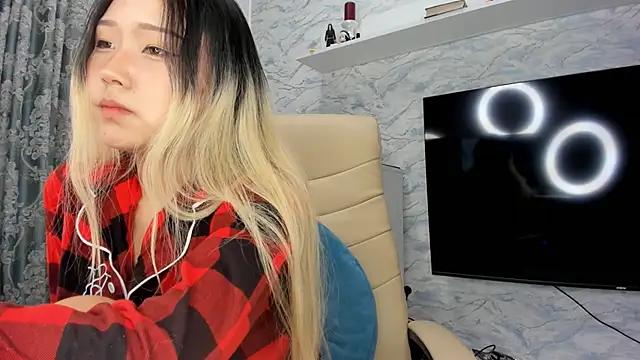 kanna_kamuiii from StripChat