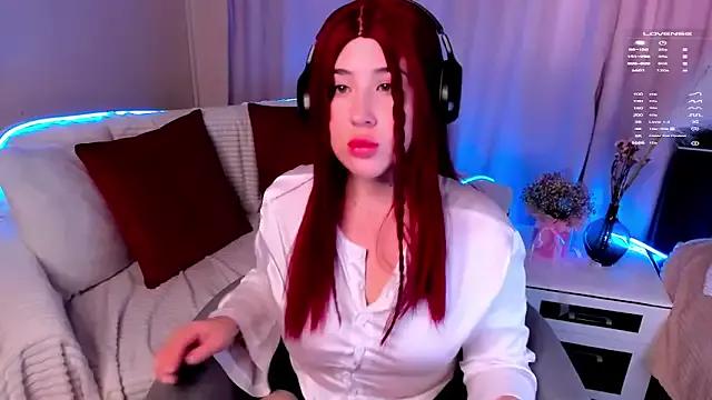 KarenDemeo from StripChat is Freechat
