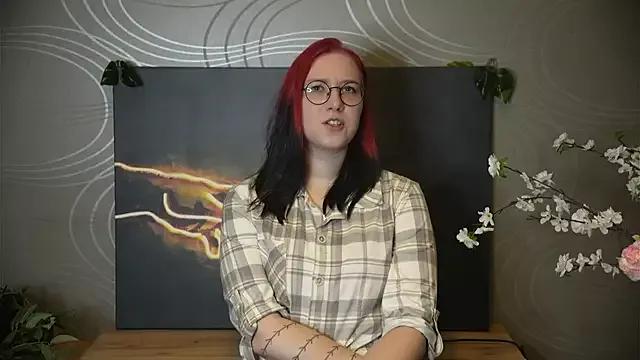 KarenHaan from StripChat is Freechat