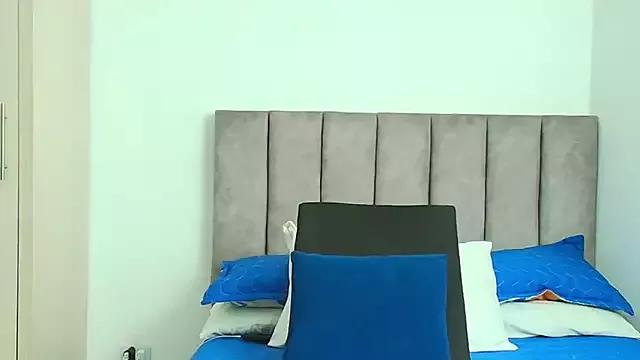 karina_lewis_ from StripChat is Freechat