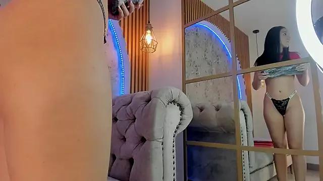 Karinaa_Lopez from StripChat is Freechat
