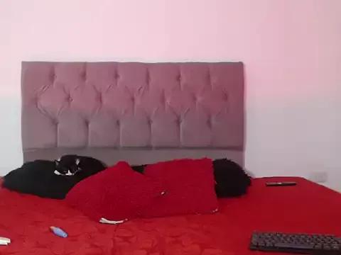 karinavenus from StripChat is Freechat