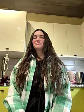 Karolina_llove from StripChat is Freechat