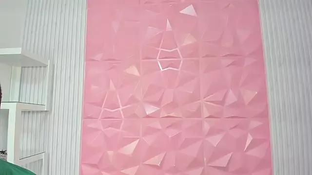 Karoline_Hott from StripChat is Freechat