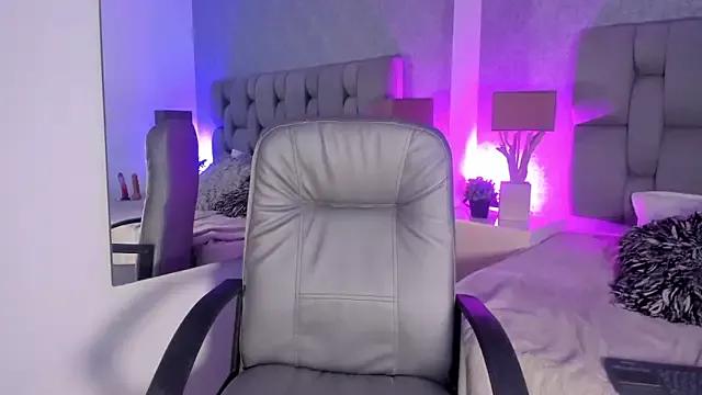 Entertain your itch for girls livestreamers with our collection of stunning models, skilled in the art of temptation and delight.