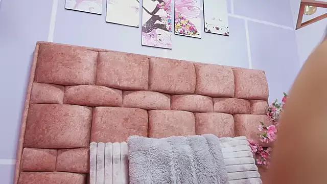Entertain your itch for girls livestreamers with our collection of stunning models, skilled in the art of temptation and delight.