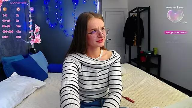 Entertain your itch for girls livestreamers with our collection of stunning models, skilled in the art of temptation and delight.