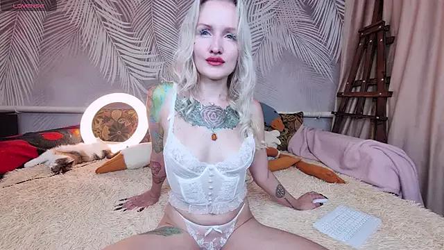 KateMonroe from StripChat is Freechat