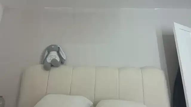 KayleeBella from StripChat is Freechat
