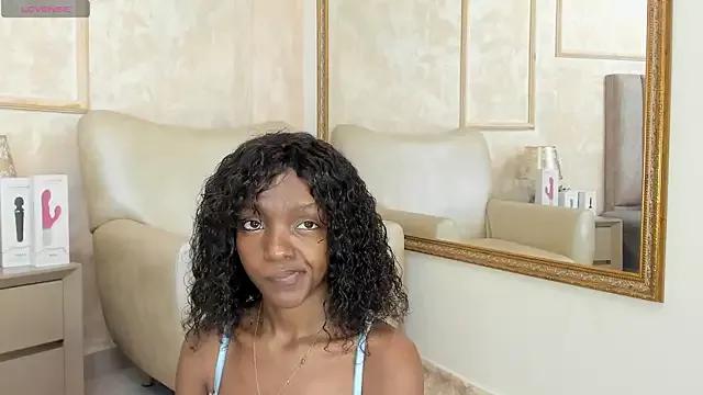 Keirahartz from StripChat is Freechat