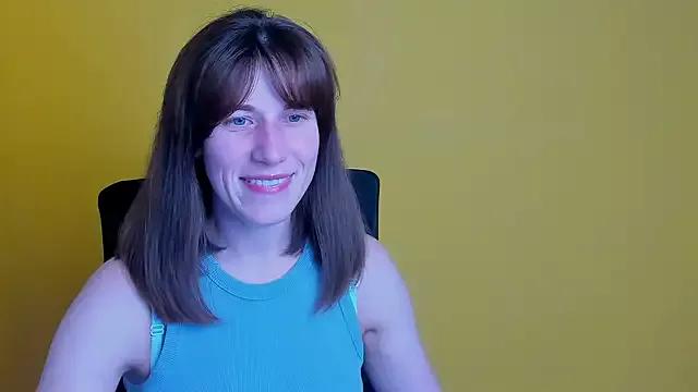 Kelly_Kisss from StripChat is Freechat